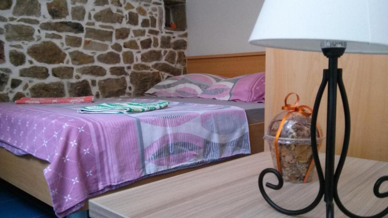 Holiday House Popovic Sućuraj Zewnętrze zdjęcie