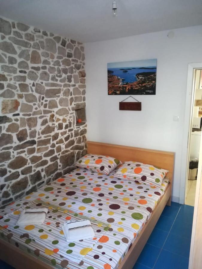 Holiday House Popovic Sućuraj Zewnętrze zdjęcie