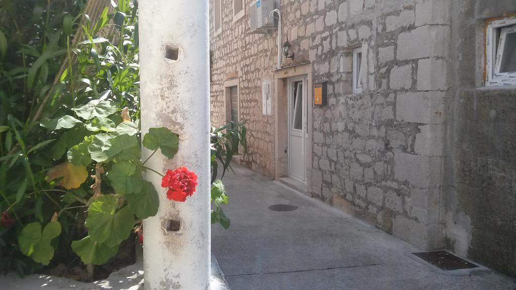 Holiday House Popovic Sućuraj Zewnętrze zdjęcie