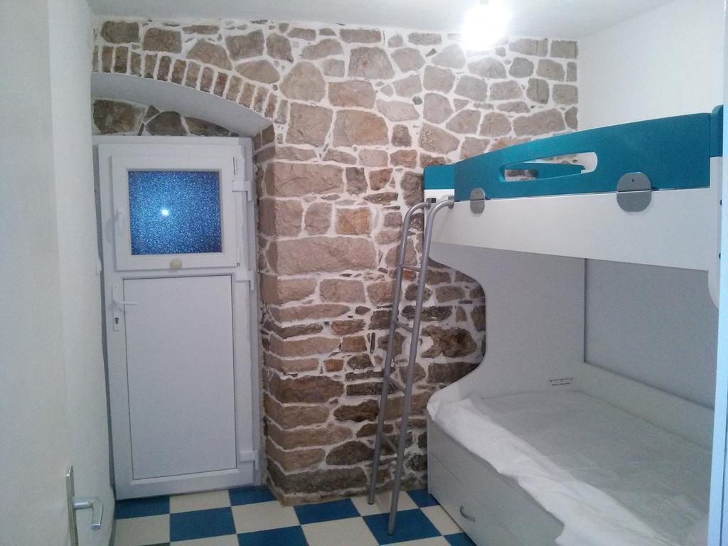 Holiday House Popovic Sućuraj Zewnętrze zdjęcie