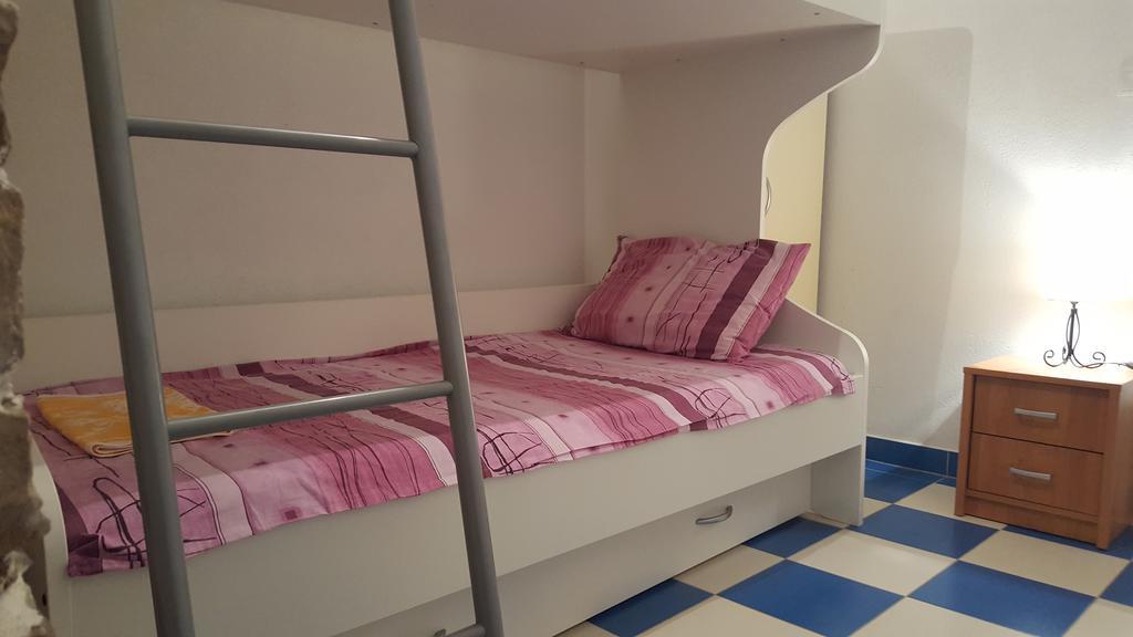 Holiday House Popovic Sućuraj Zewnętrze zdjęcie