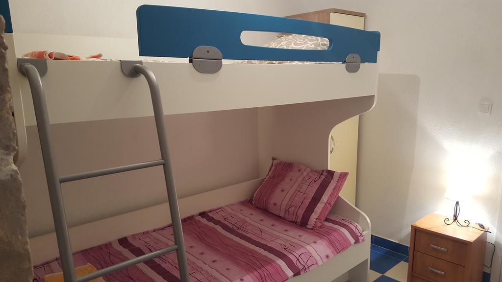 Holiday House Popovic Sućuraj Zewnętrze zdjęcie